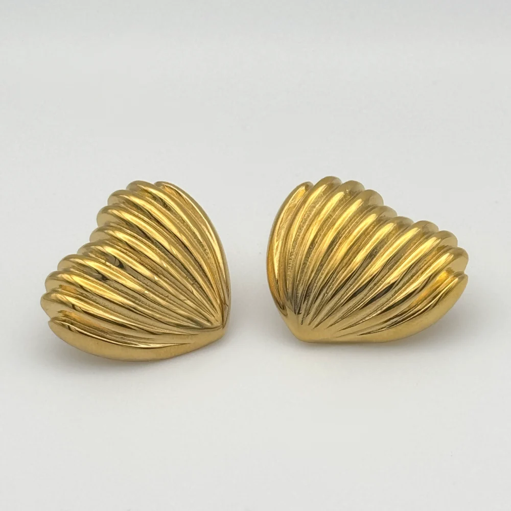 Pendientes de Corazón con Relieve
